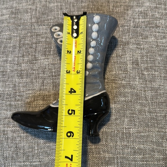 Vintage Victorian ceramic lace up boot collectible - Picture 2 of 7
